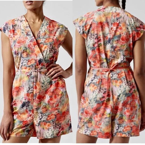 Athleta Marlow Romper Floral Print Size M floral print Semi-fitted ties at waist - Picture 1 of 10